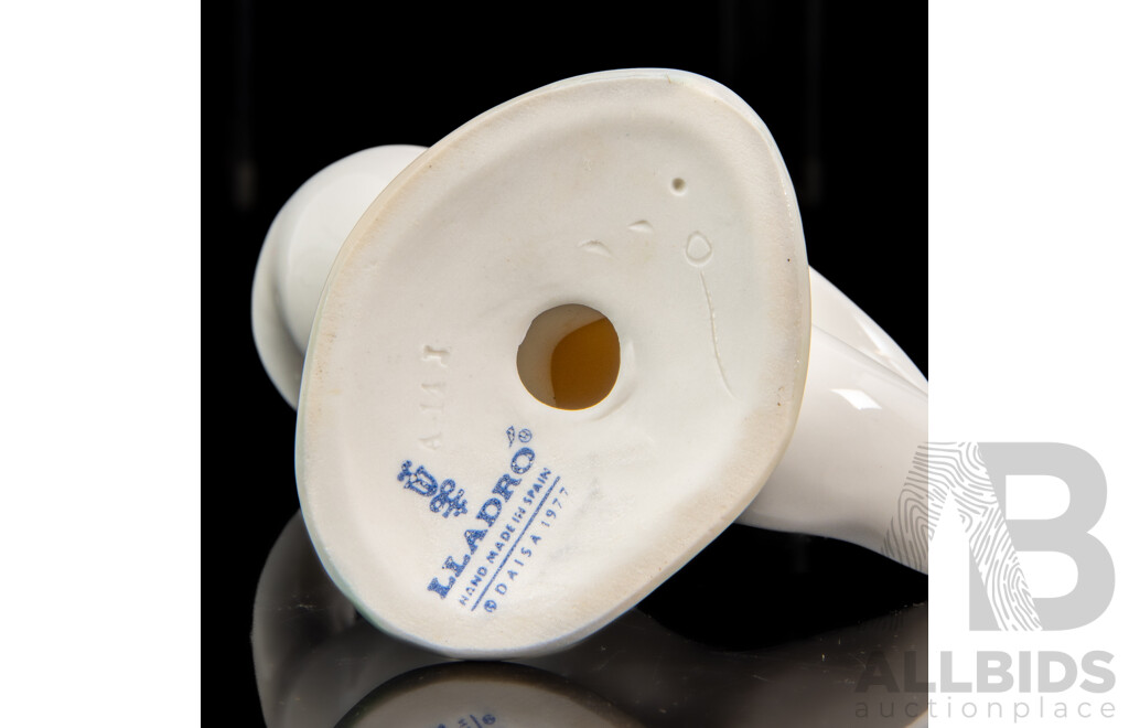 Collection of Five Lladro Porcelain Bird Figures