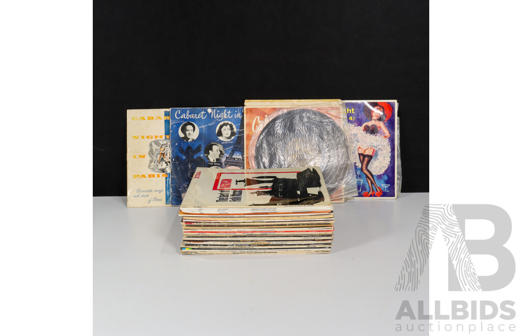 Collection of Vinyl Record Including Hank Williams, Nana Mouskouri, Simon & Garfunkel, Kenny Rogers, Sound Tracks and More