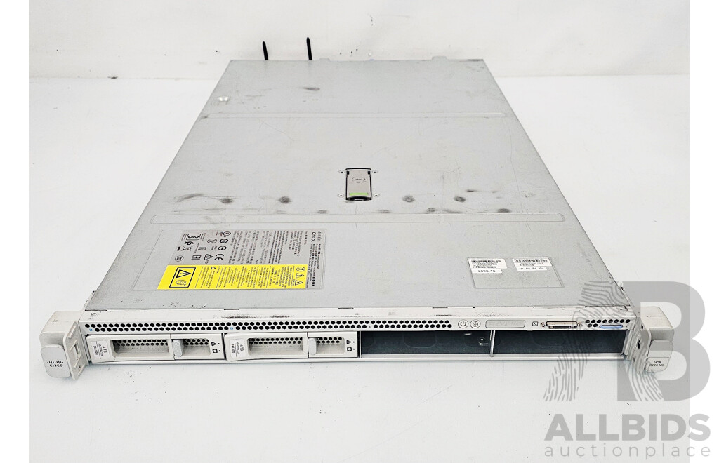 Cisco UCSC C220 M5 Intel Xeon SILVER (4110) 2.10GHz-3.00GHz 8-Core CPU 1RU Server W/ 64GB DDR4