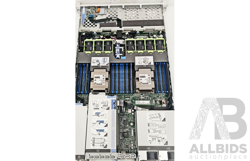 Cisco UCSC C220 M5 Intel Xeon SILVER (4110) 2.10GHz-3.00GHz 8-Core CPU 1RU Server W/ 64GB DDR4
