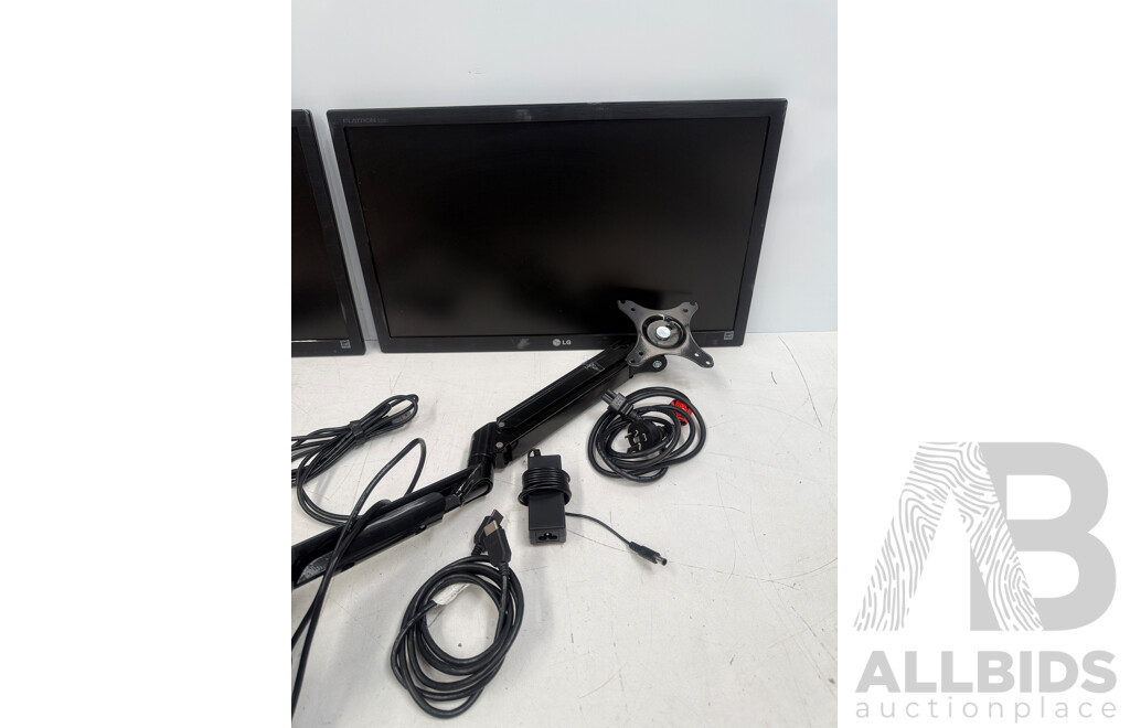2x LG Flatron E2351VR LED 23Inch Monitors + Dual Monitor Desk Mount with USB Plugs