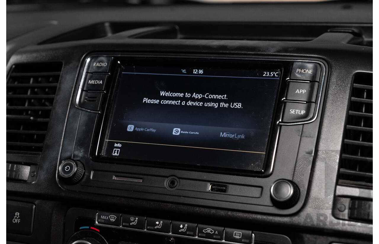 12/2010 Volkswagen Multivan 103 TDI Comfortline T5 MY10 4d Wagon Reflex Silver Metallic Turbo Diesel 2.0L