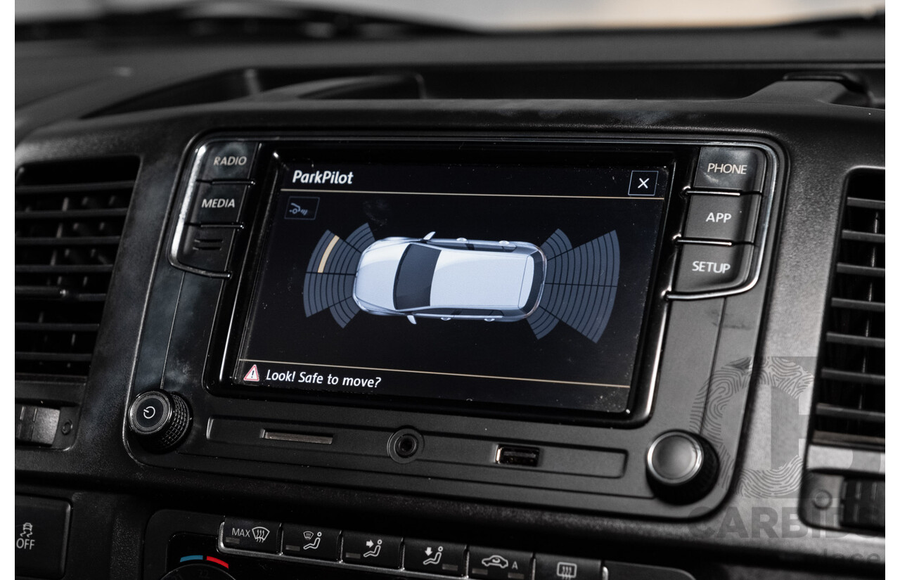 12/2010 Volkswagen Multivan 103 TDI Comfortline T5 MY10 4d Wagon Reflex Silver Metallic Turbo Diesel 2.0L