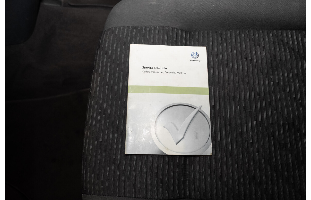 12/2010 Volkswagen Multivan 103 TDI Comfortline T5 MY10 4d Wagon Reflex Silver Metallic Turbo Diesel 2.0L