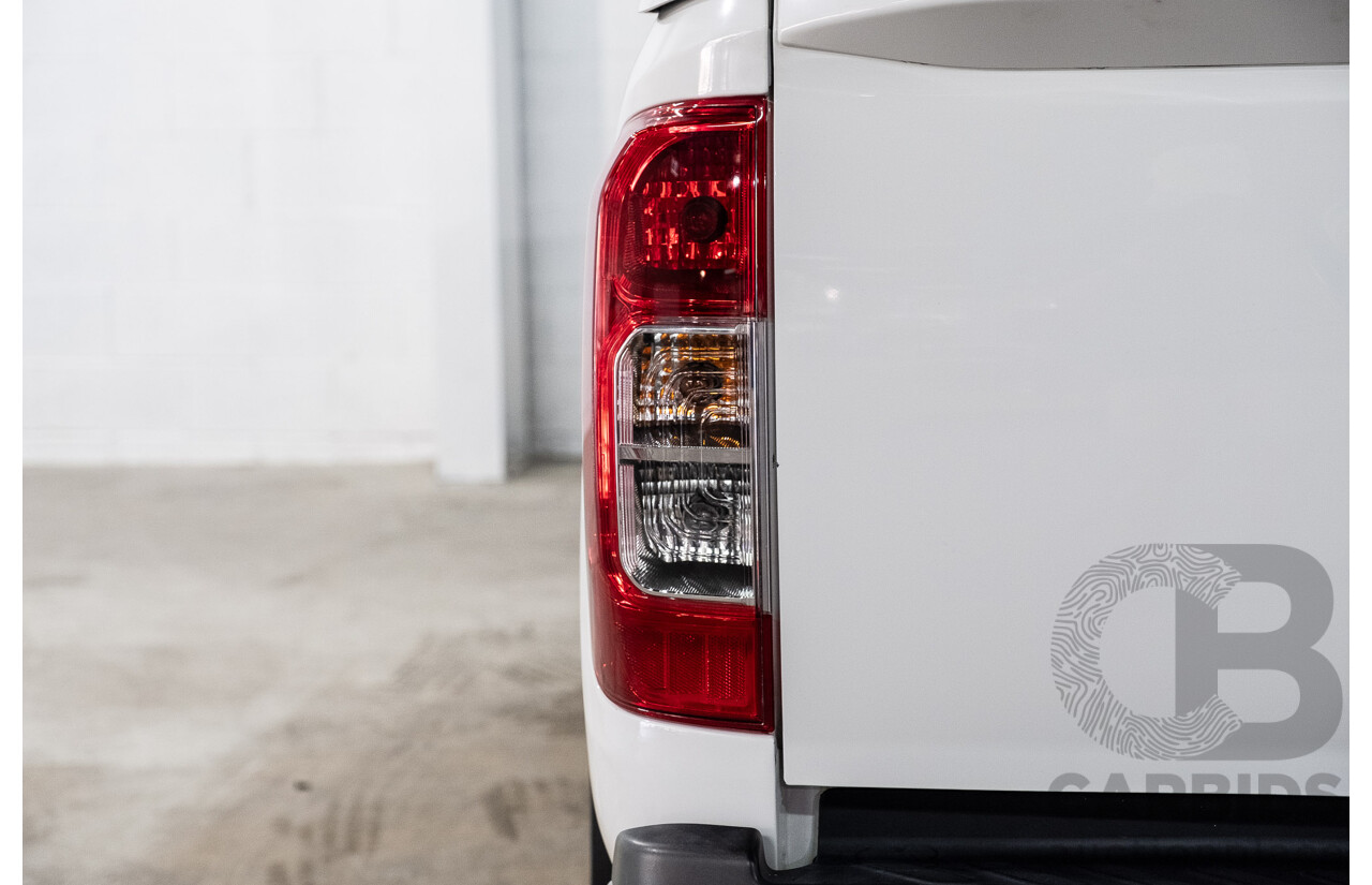 09/2017 Nissan Navara ST (4x4) D23 Series II Dual Cab Utility Polar White Twin Turbo Diesel 2.3L