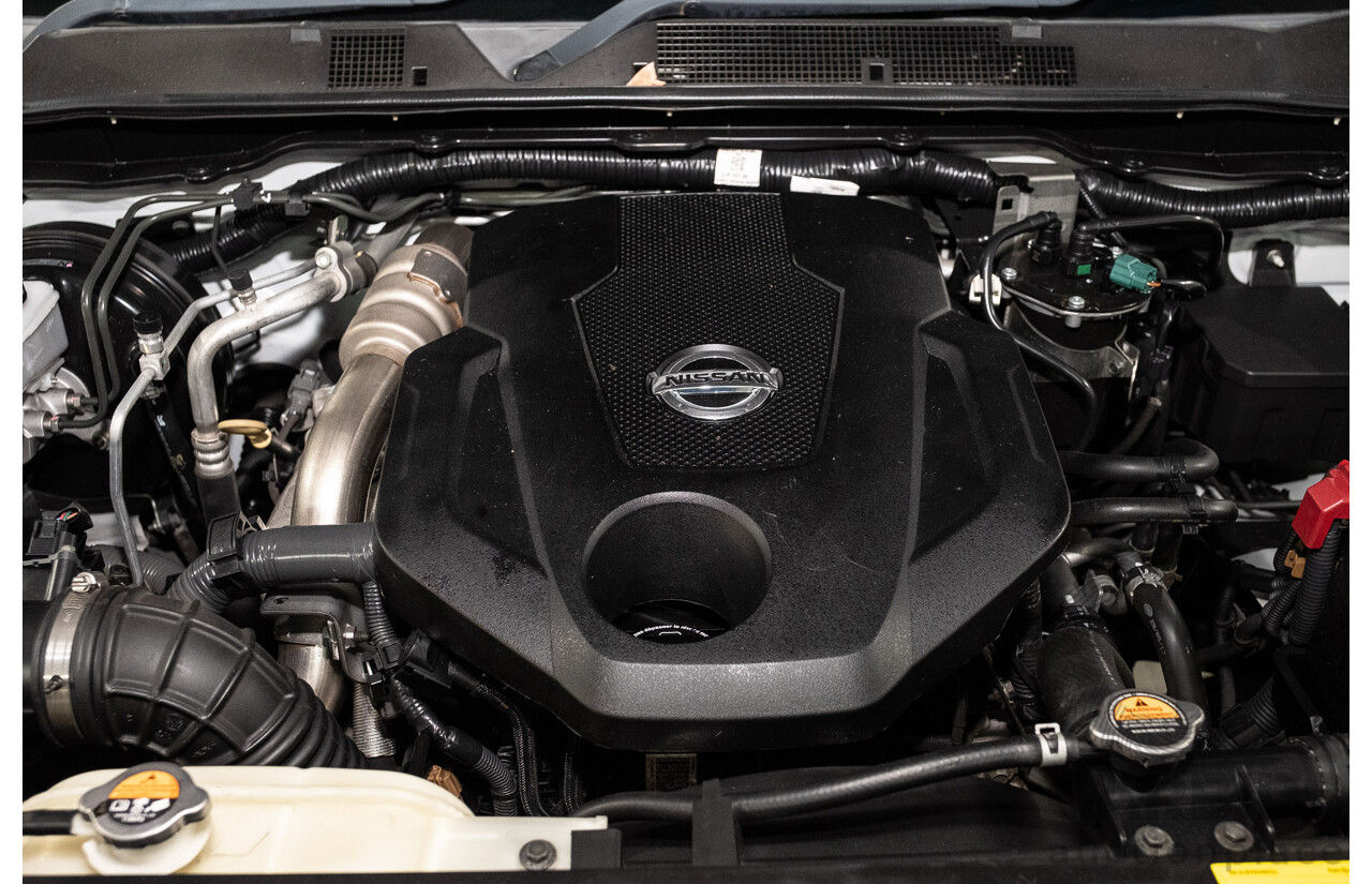 09/2017 Nissan Navara ST (4x4) D23 Series II Dual Cab Utility Polar White Twin Turbo Diesel 2.3L