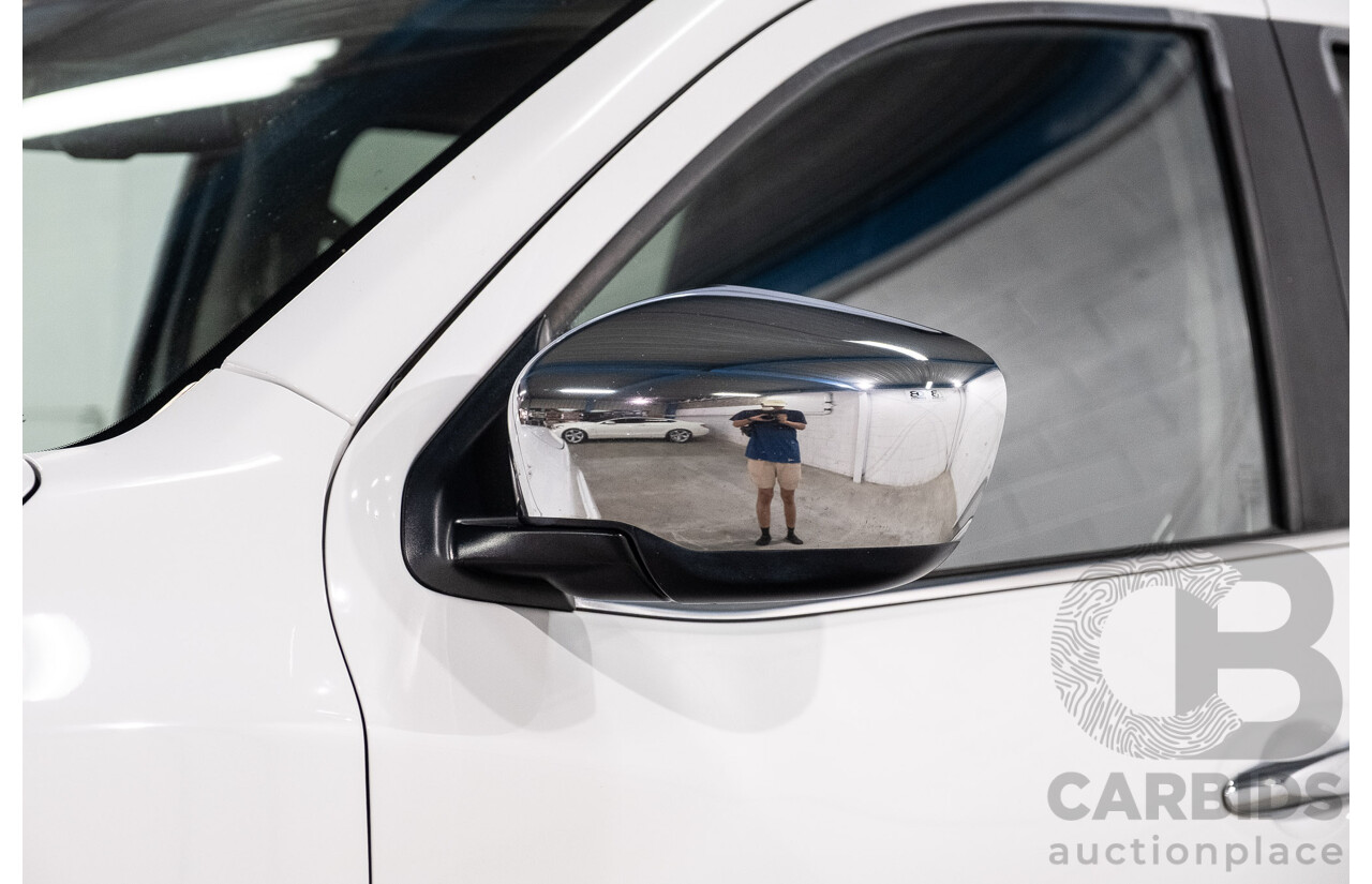 09/2017 Nissan Navara ST (4x4) D23 Series II Dual Cab Utility Polar White Twin Turbo Diesel 2.3L