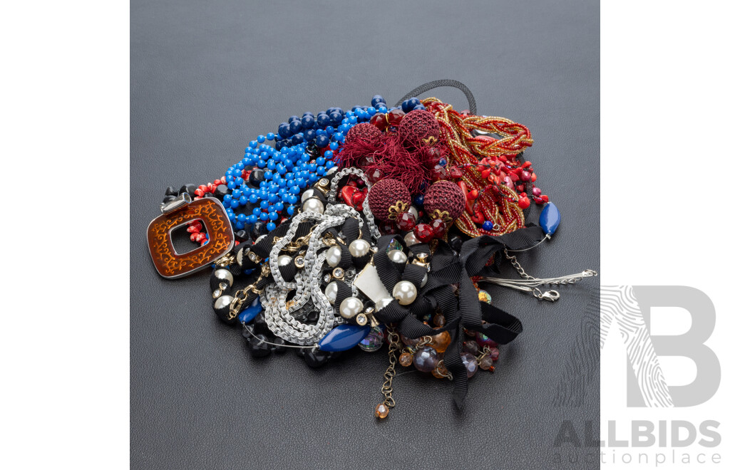 Collection of Vintage Mixed Jewellery Items Including Many Necklaces, 1321 Grams