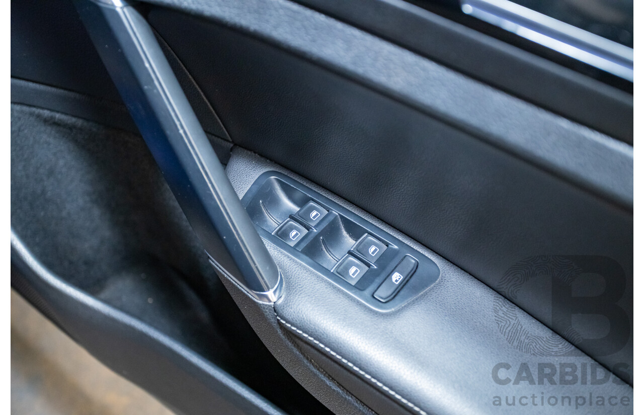 5/2014 Volkswagen Golf R Mk7 (AWD) AU MY14 5d Hatchback Lapiz Blue Metallic Turbo 2.0L