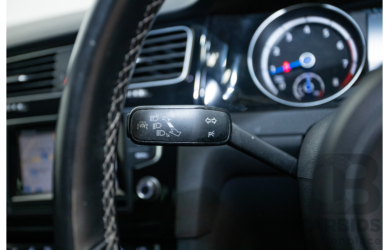 5/2014 Volkswagen Golf R Mk7 (AWD) AU MY14 5d Hatchback Lapiz Blue Metallic Turbo 2.0L