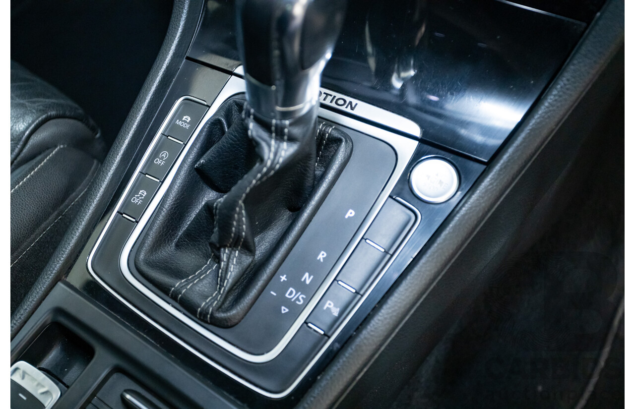 5/2014 Volkswagen Golf R Mk7 (AWD) AU MY14 5d Hatchback Lapiz Blue Metallic Turbo 2.0L