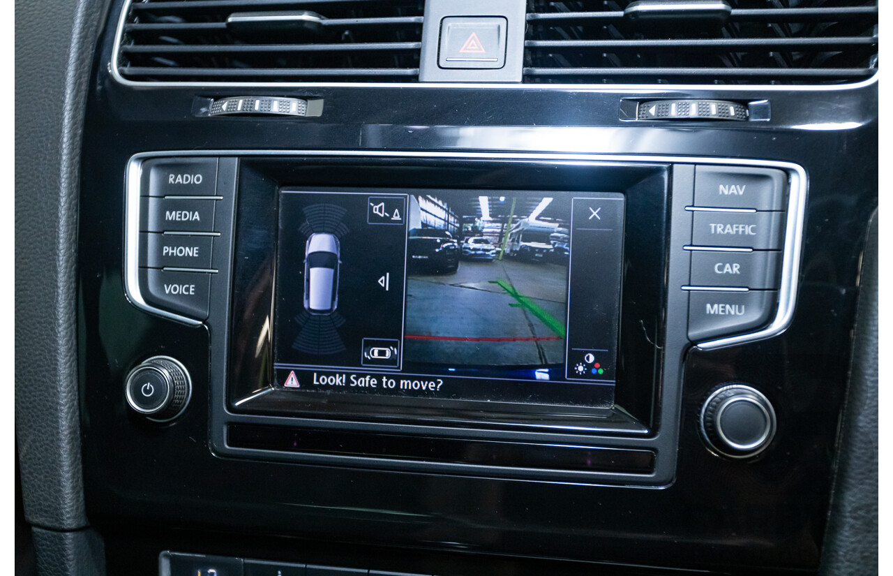 5/2014 Volkswagen Golf R Mk7 (AWD) AU MY14 5d Hatchback Lapiz Blue Metallic Turbo 2.0L