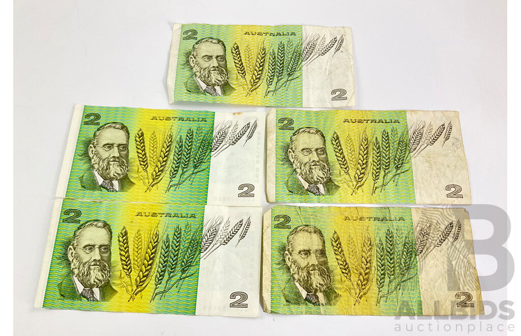 Five Australian Two Dollar Notes Including 1985 Johnston/Stone(4) and 1983 Johnston/Stone