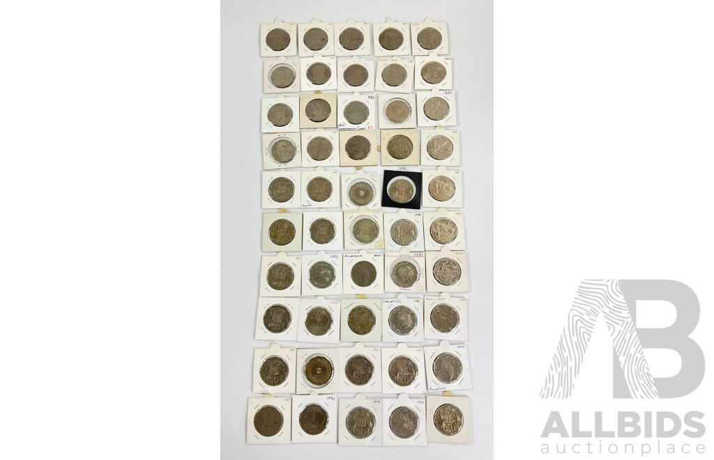 Fifty Australian Fifty Cent Coins, Examples Spanning 1969 to 2001 Including Commemorative 1970 Cook, 1977 Jubilee, 1988 Bicentennial, 1981 Charles and Diana, 1982 Commonwealth Games