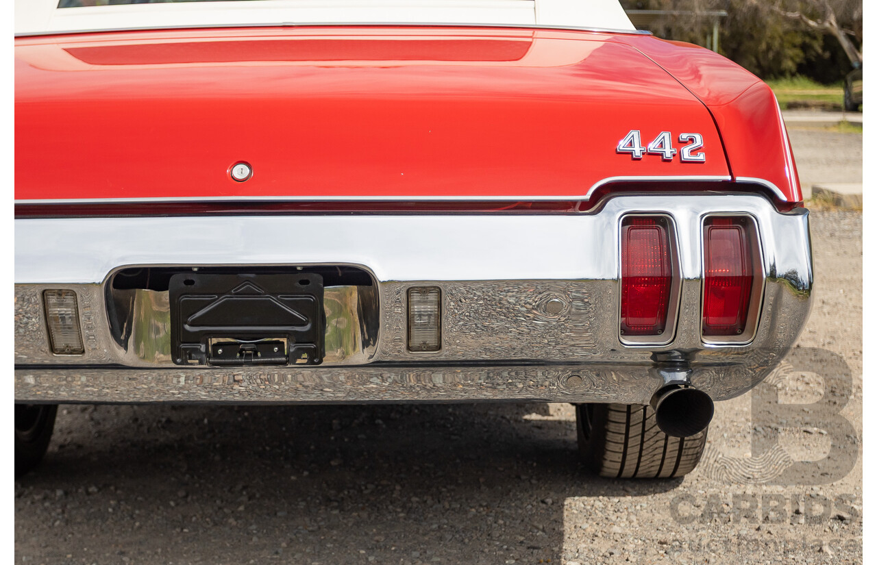 01/1970 Oldsmobile 442 (Cutlass) 2d Convertible Matador Red / White Roof 455ci Rocket V8 7.3L