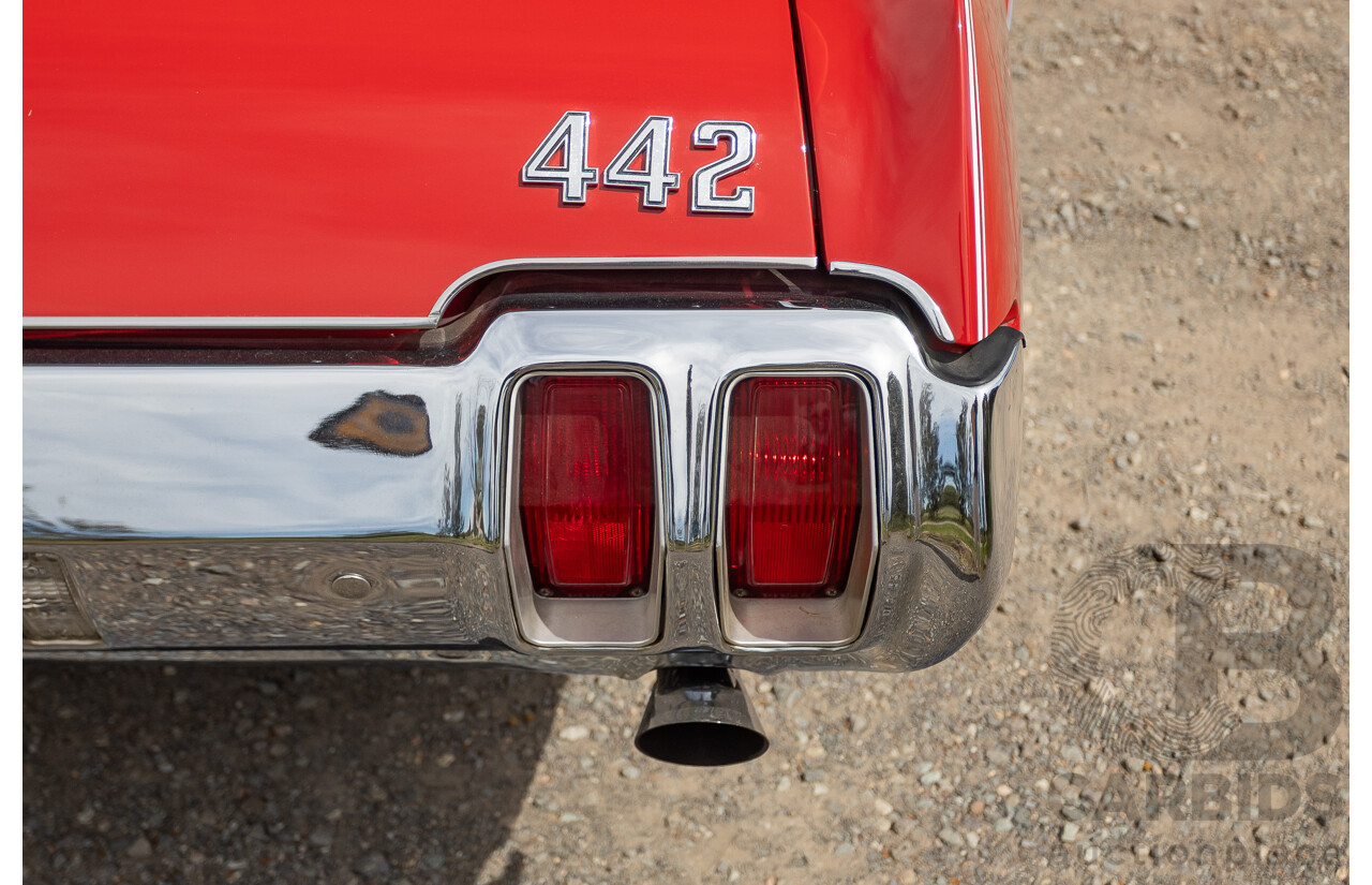01/1970 Oldsmobile 442 (Cutlass) 2d Convertible Matador Red / White Roof 455ci Rocket V8 7.3L