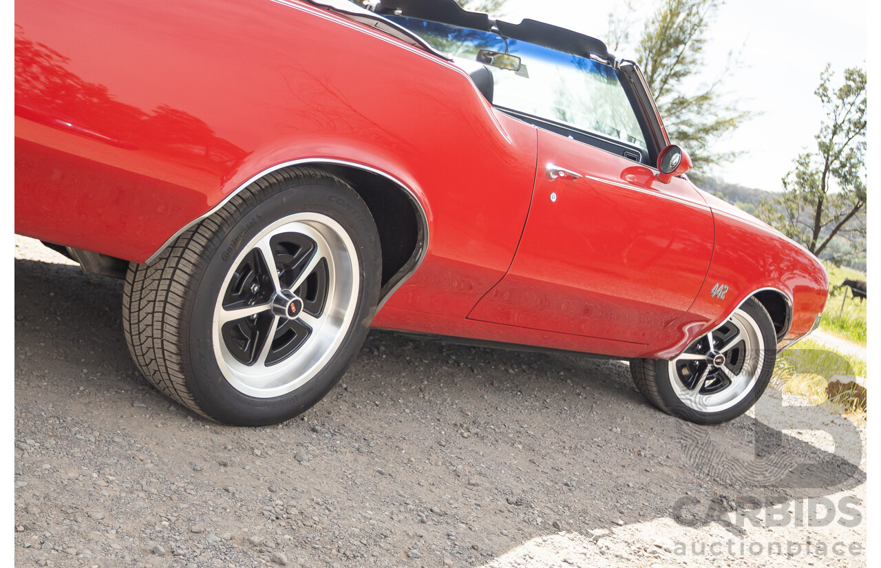 01/1970 Oldsmobile 442 (Cutlass) 2d Convertible Matador Red / White Roof 455ci Rocket V8 7.3L