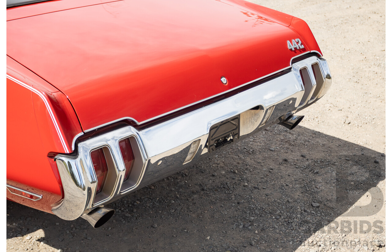 01/1970 Oldsmobile 442 (Cutlass) 2d Convertible Matador Red / White Roof 455ci Rocket V8 7.3L