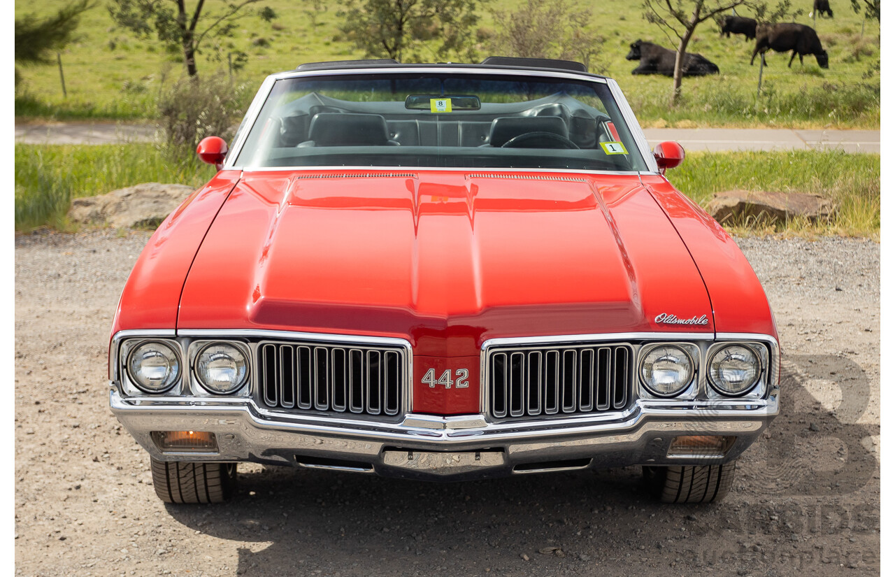01/1970 Oldsmobile 442 (Cutlass) 2d Convertible Matador Red / White Roof 455ci Rocket V8 7.3L