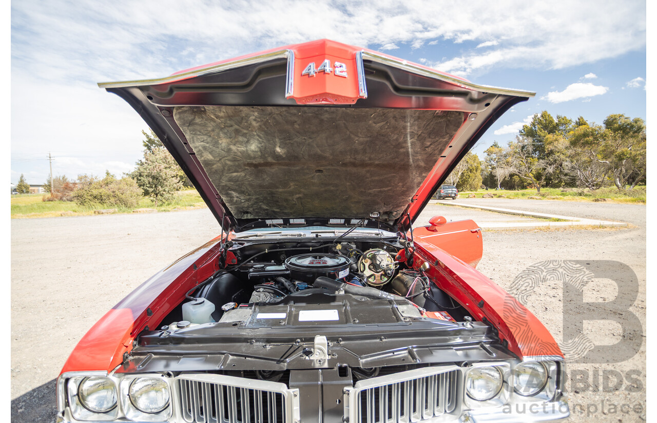 01/1970 Oldsmobile 442 (Cutlass) 2d Convertible Matador Red / White Roof 455ci Rocket V8 7.3L