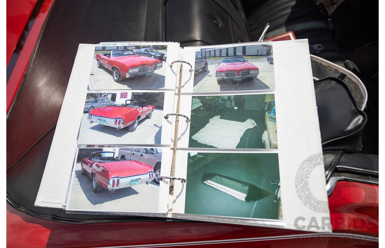 01/1970 Oldsmobile 442 (Cutlass) 2d Convertible Matador Red / White Roof 455ci Rocket V8 7.3L