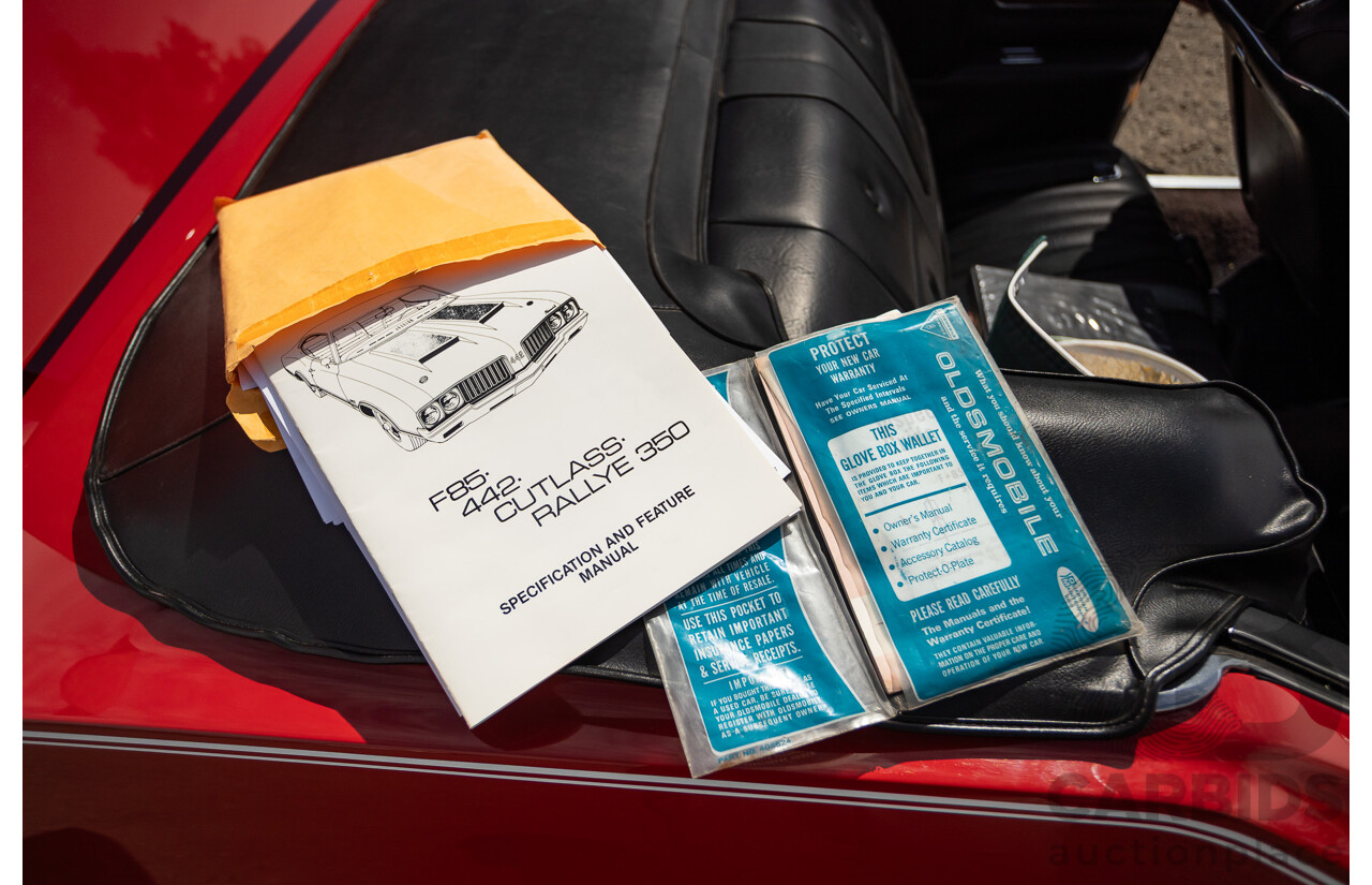 01/1970 Oldsmobile 442 (Cutlass) 2d Convertible Matador Red / White Roof 455ci Rocket V8 7.3L