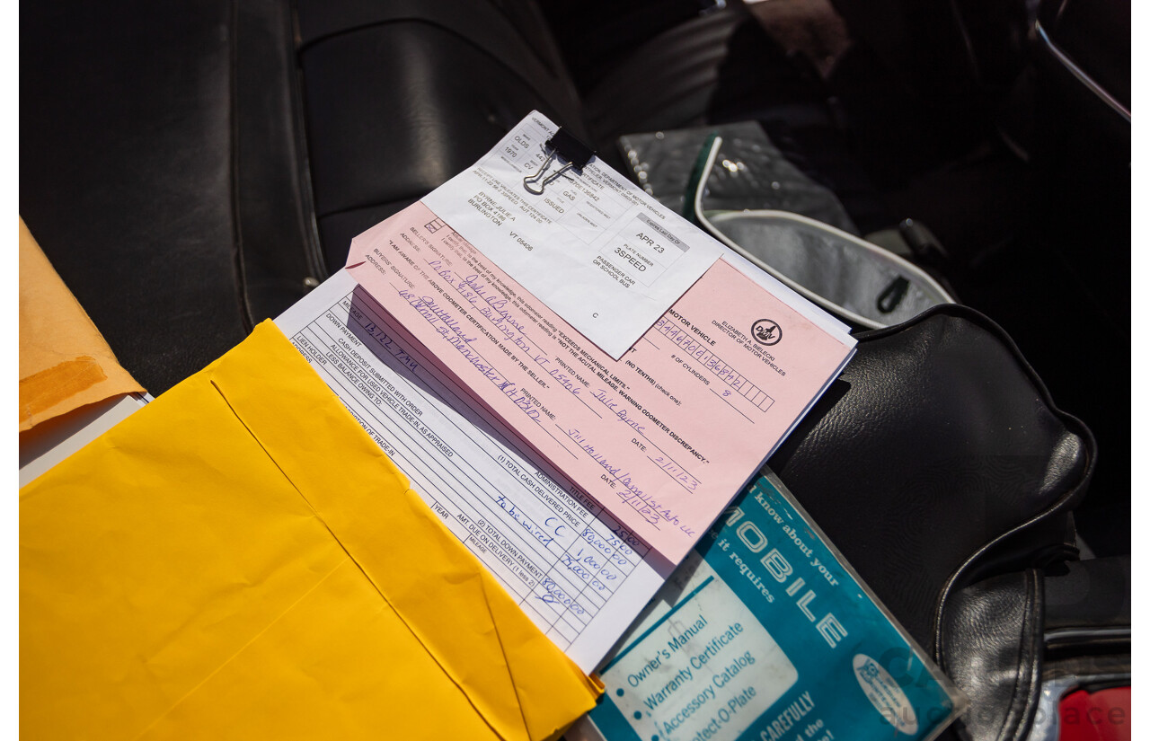 01/1970 Oldsmobile 442 (Cutlass) 2d Convertible Matador Red / White Roof 455ci Rocket V8 7.3L