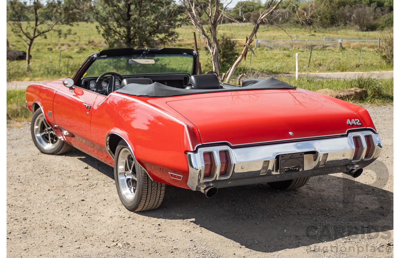 01/1970 Oldsmobile 442 (Cutlass) 2d Convertible Matador Red / White Roof 455ci Rocket V8 7.3L