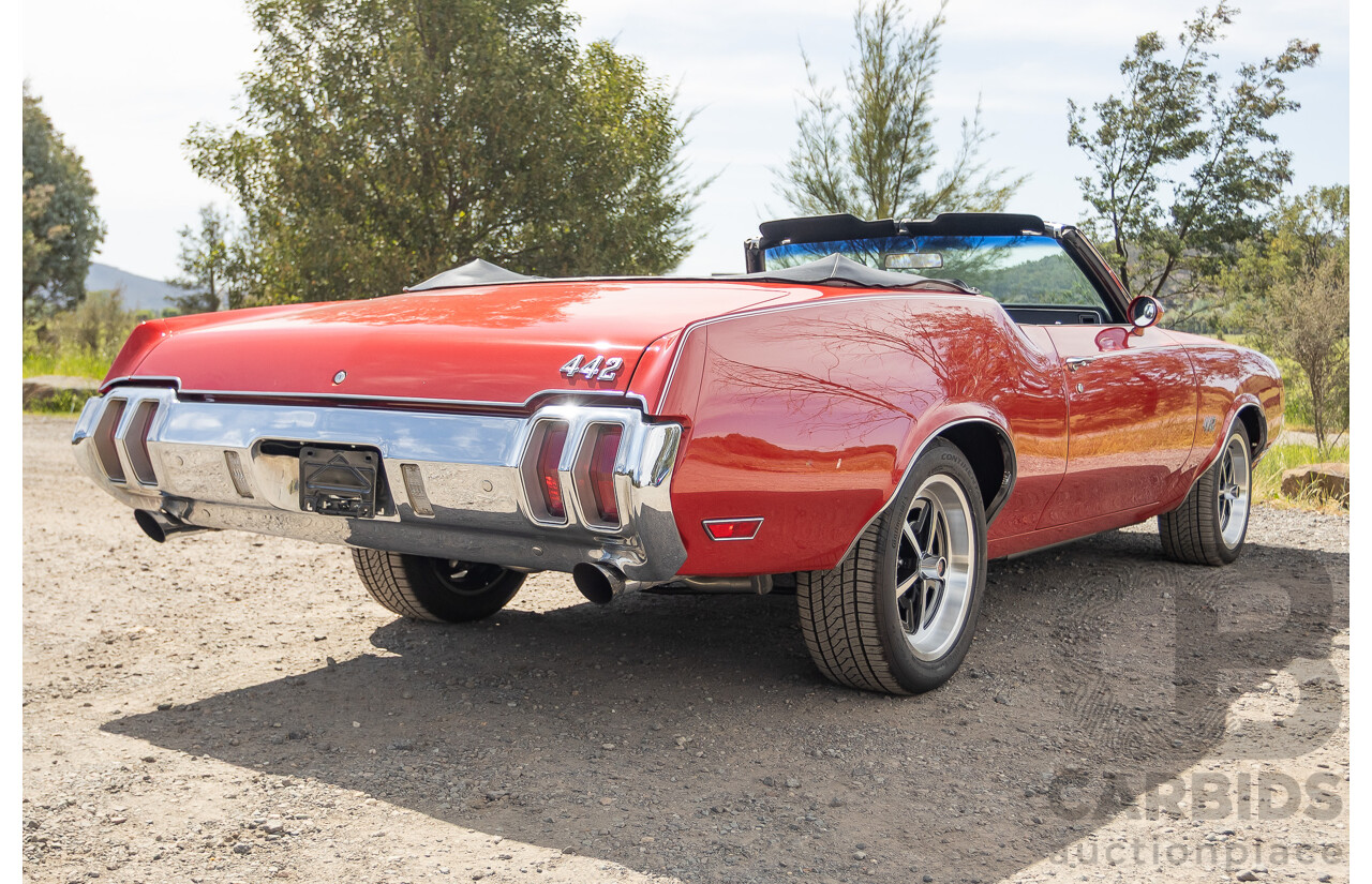 01/1970 Oldsmobile 442 (Cutlass) 2d Convertible Matador Red / White Roof 455ci Rocket V8 7.3L