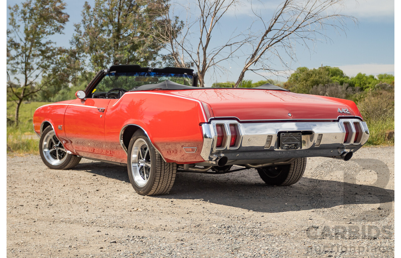 01/1970 Oldsmobile 442 (Cutlass) 2d Convertible Matador Red / White Roof 455ci Rocket V8 7.3L