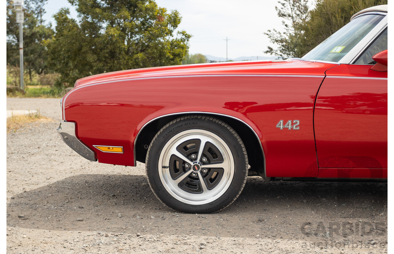 01/1970 Oldsmobile 442 (Cutlass) 2d Convertible Matador Red / White Roof 455ci Rocket V8 7.3L