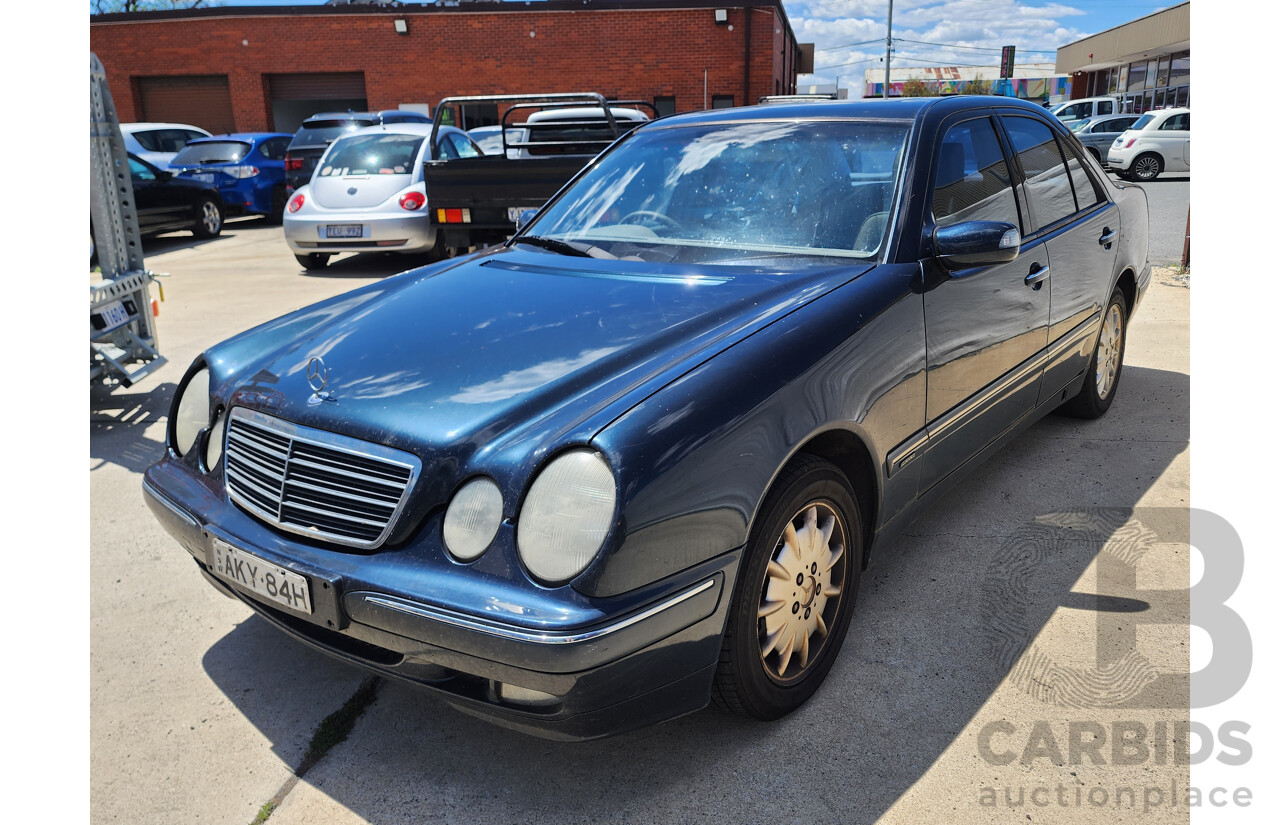 5/2001 Mercedes-Benz E240 Elegance W210 4d Sedan Green 2.4L
