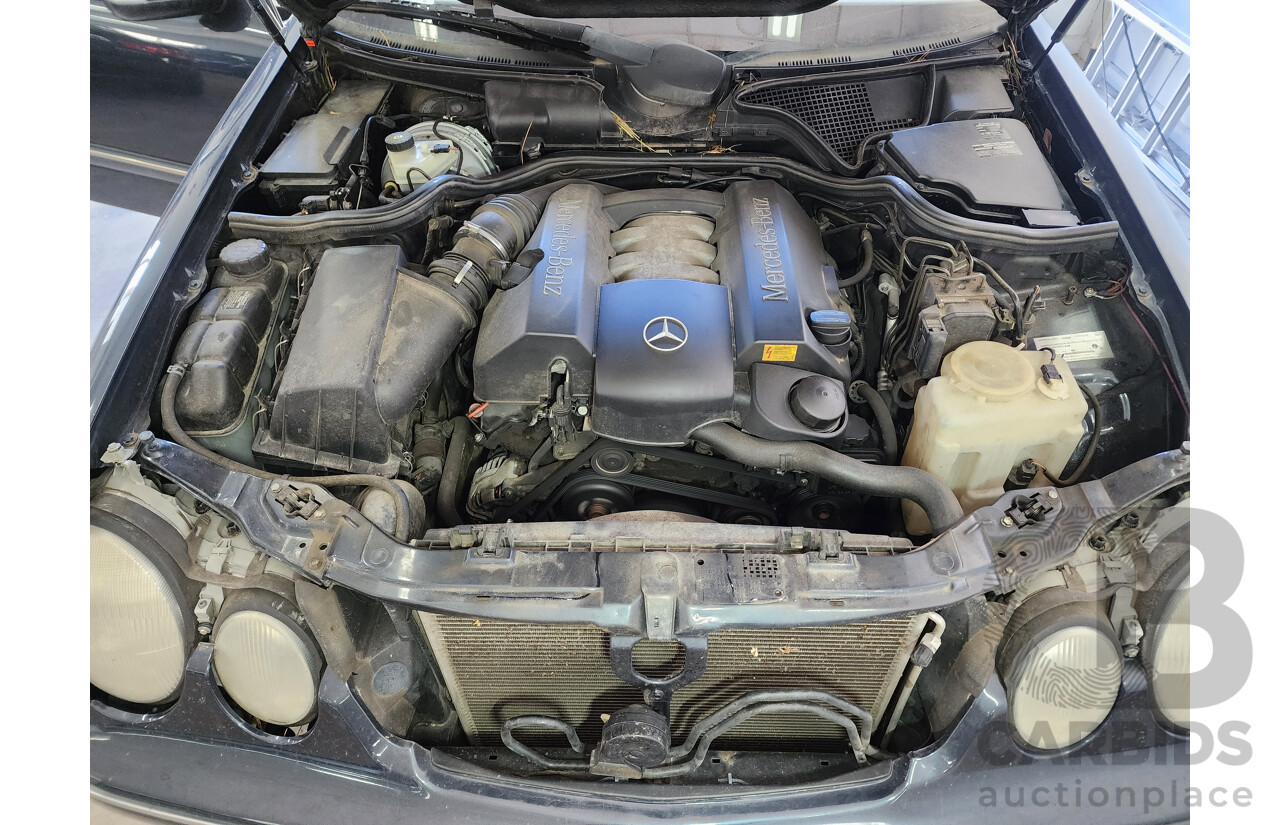 5/2001 Mercedes-Benz E240 Elegance W210 4d Sedan Green 2.4L