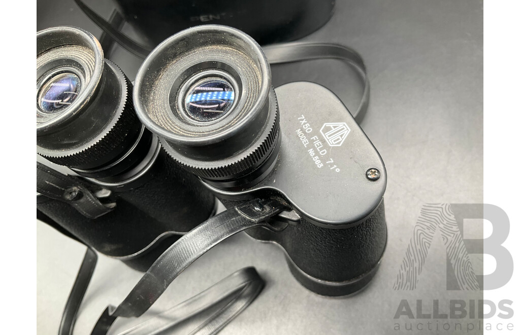 PENTAX Binoculars with a Case