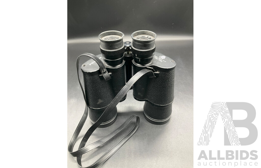 PENTAX Binoculars with a Case