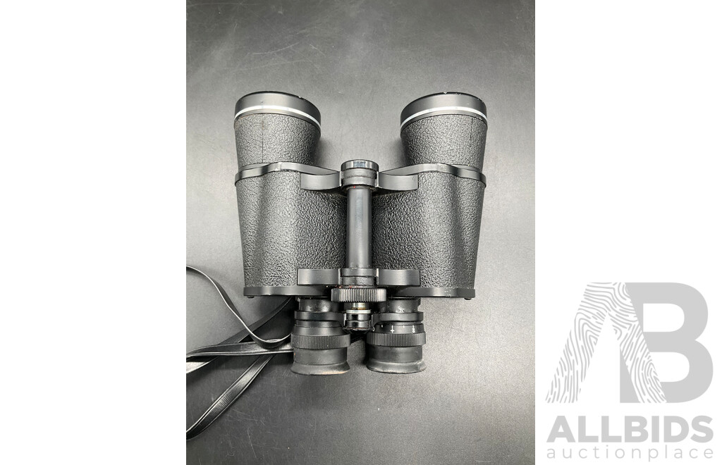 PENTAX Binoculars with a Case