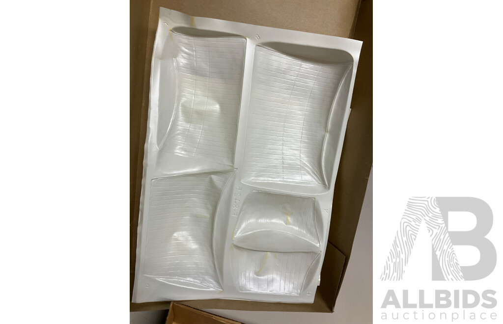 Vintage Revell English Man O'war 16 Century Elizabethan Galleon