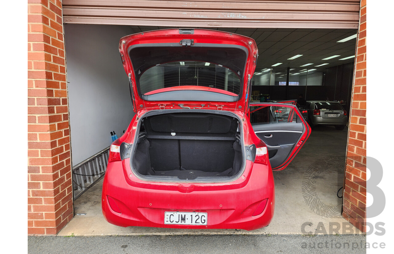 1/2013 Hyundai i30 Active GD 5d Hatchback Red 1.8L