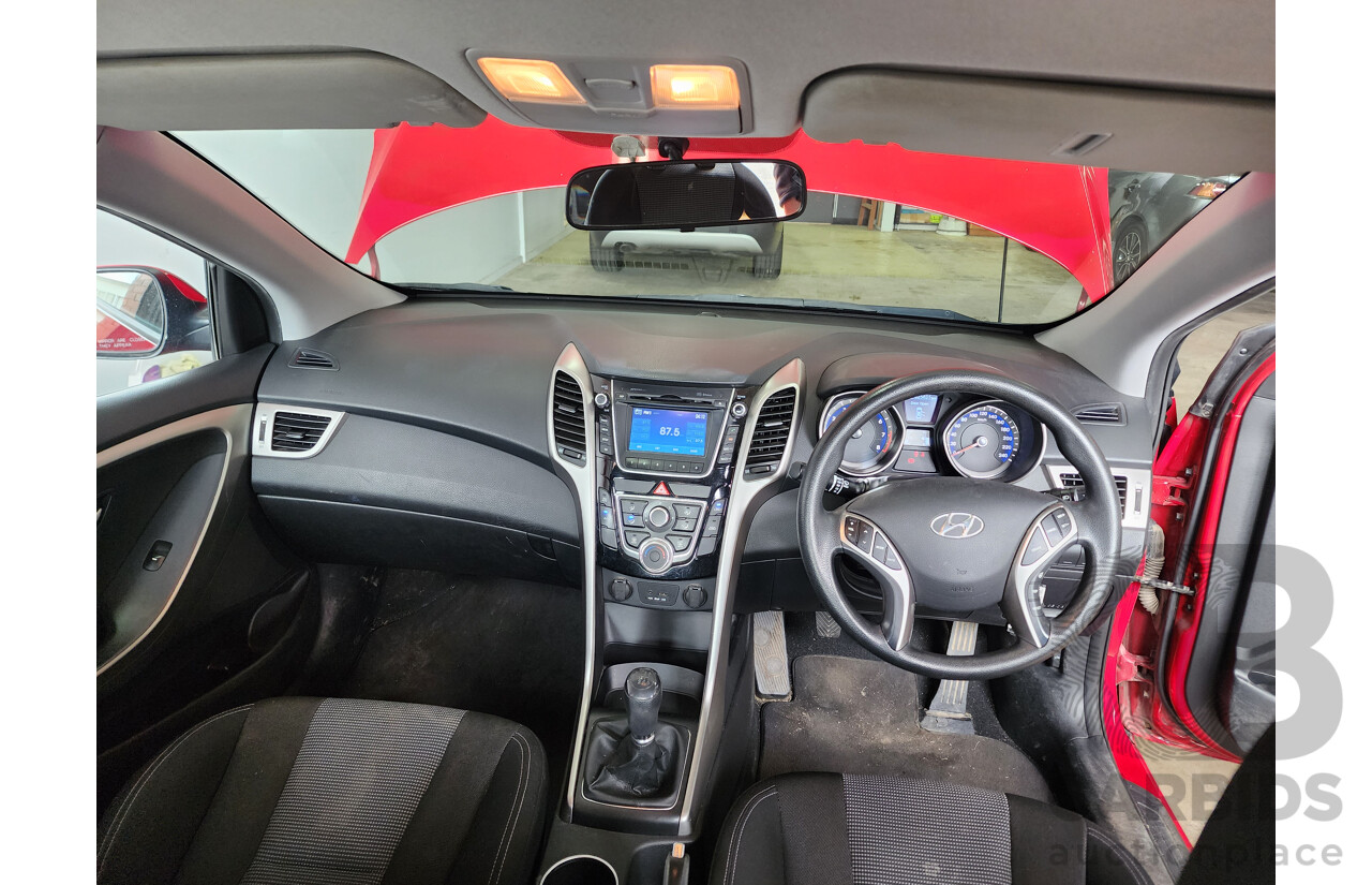 1/2013 Hyundai i30 Active GD 5d Hatchback Red 1.8L