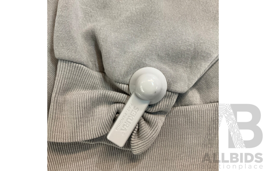 Neovision Beige Hoodie (M) & Notion Hoodie (M) & 2x NFL Basketball Raiders Shorts ( Size M & XL)