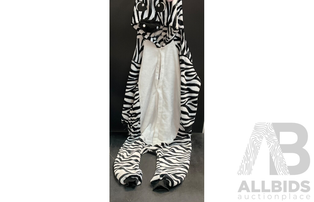 Assorted Jewellery, Kids Fashion, Bathroom Accessories and Household Items