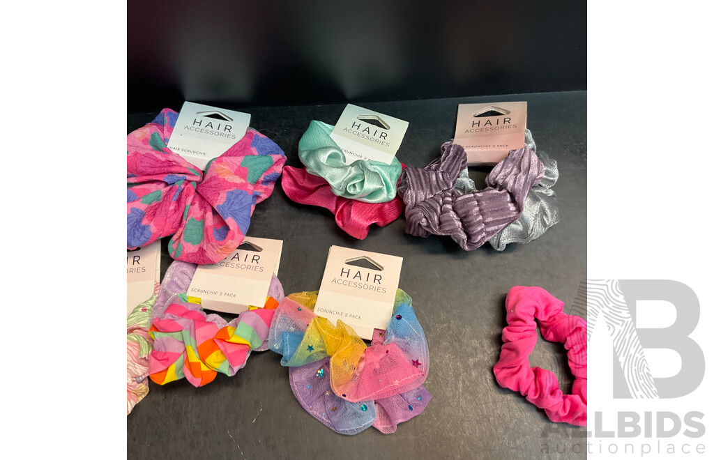 Assorted Rhinestone Pendant Keychain & Lovisa Jewellry and Hair, Bathroom Accessoriesand More