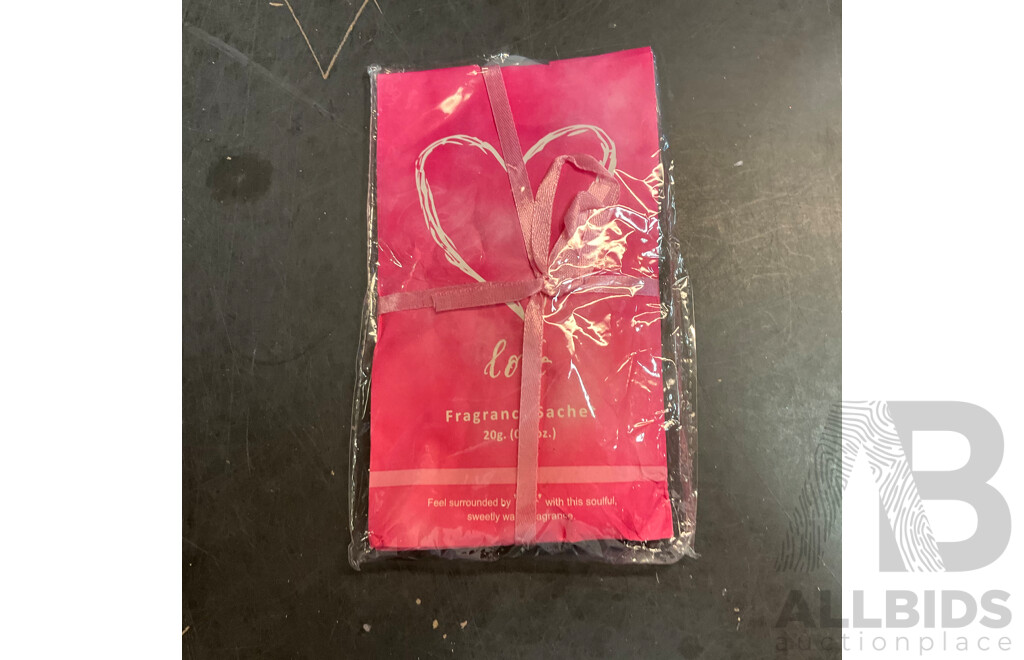 Assorted Rhinestone Pendant Keychain & Lovisa Jewellry and Hair, Bathroom Accessoriesand More