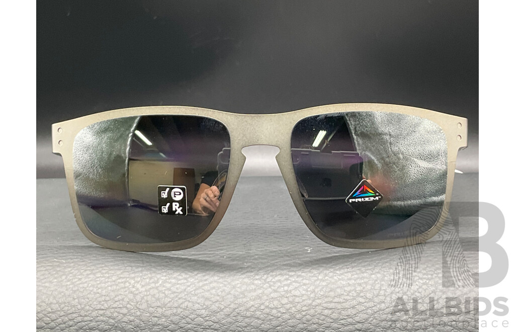 Holbrook Metal Sunglasses Branded OAKLEY