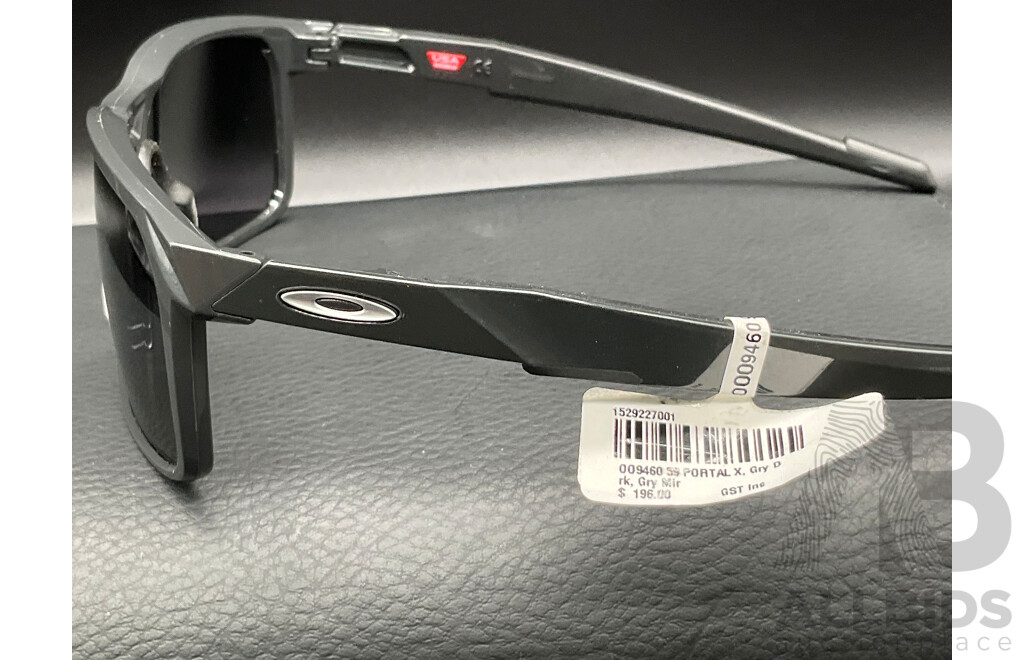 Portal Sunglasses Branded OAKLEY