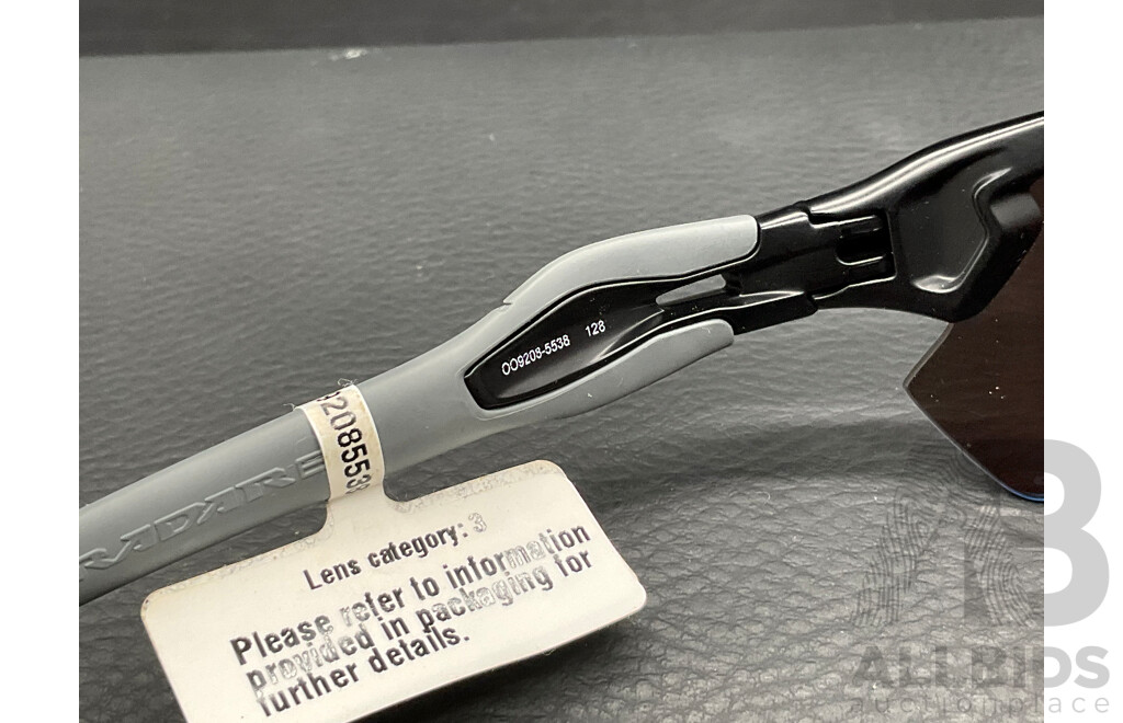 Radar Sunglasses Branded OAKLEY