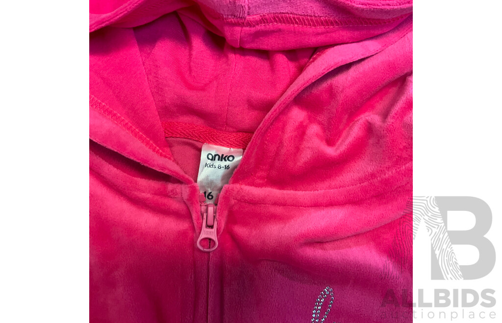 Assorted Apparel for Women and Youth - Vaiours Sizes