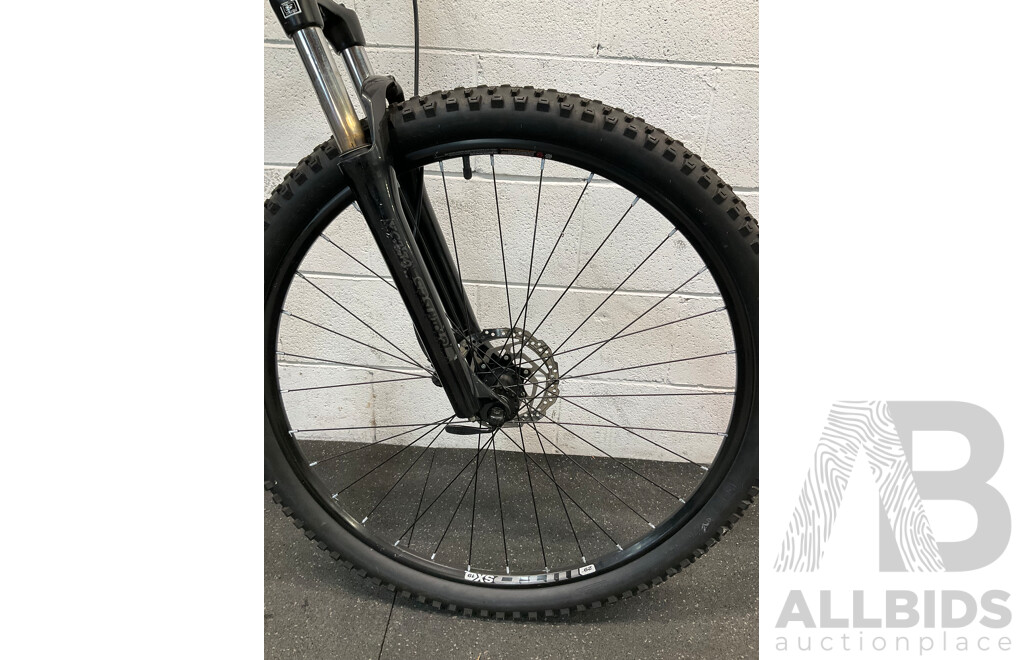 CANNONDALE Trail 7 Size S Mountain Bike