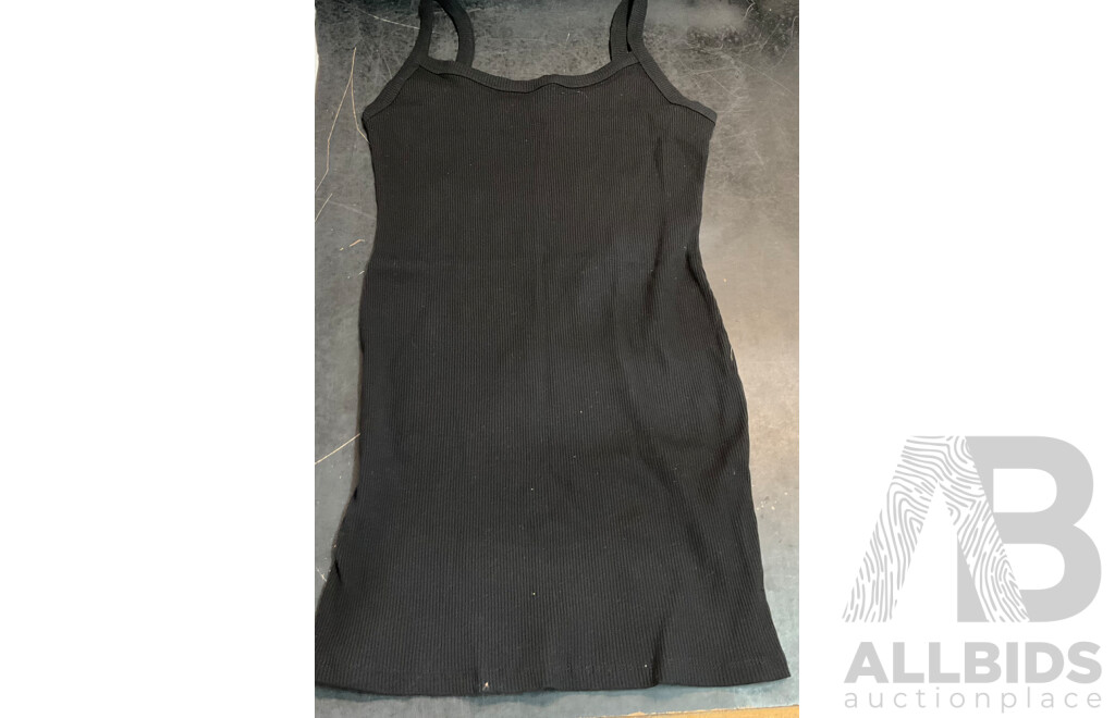 Womens Apparel, Underwears - Size 6, 10, XS, XXS & Assorted Socks