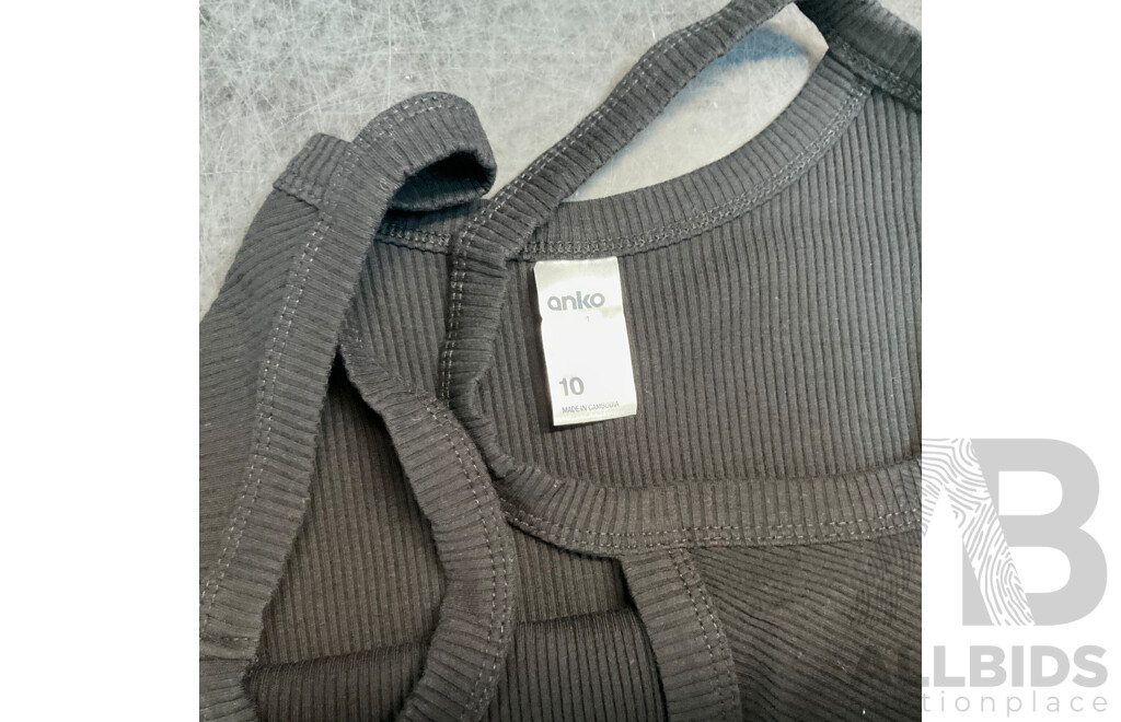 Womens Apparel, Underwears - Size 6, 10, XS, XXS & Assorted Socks